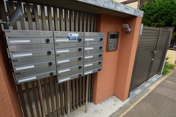 エスパーダ前野町の物件内観写真